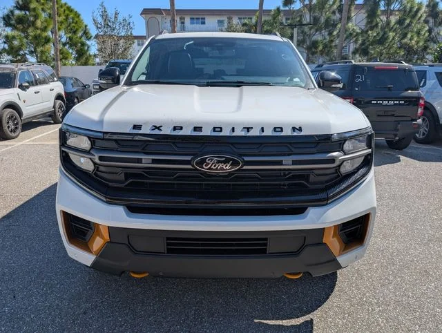 New 2026 Oxford White Ford Tremor® image 2