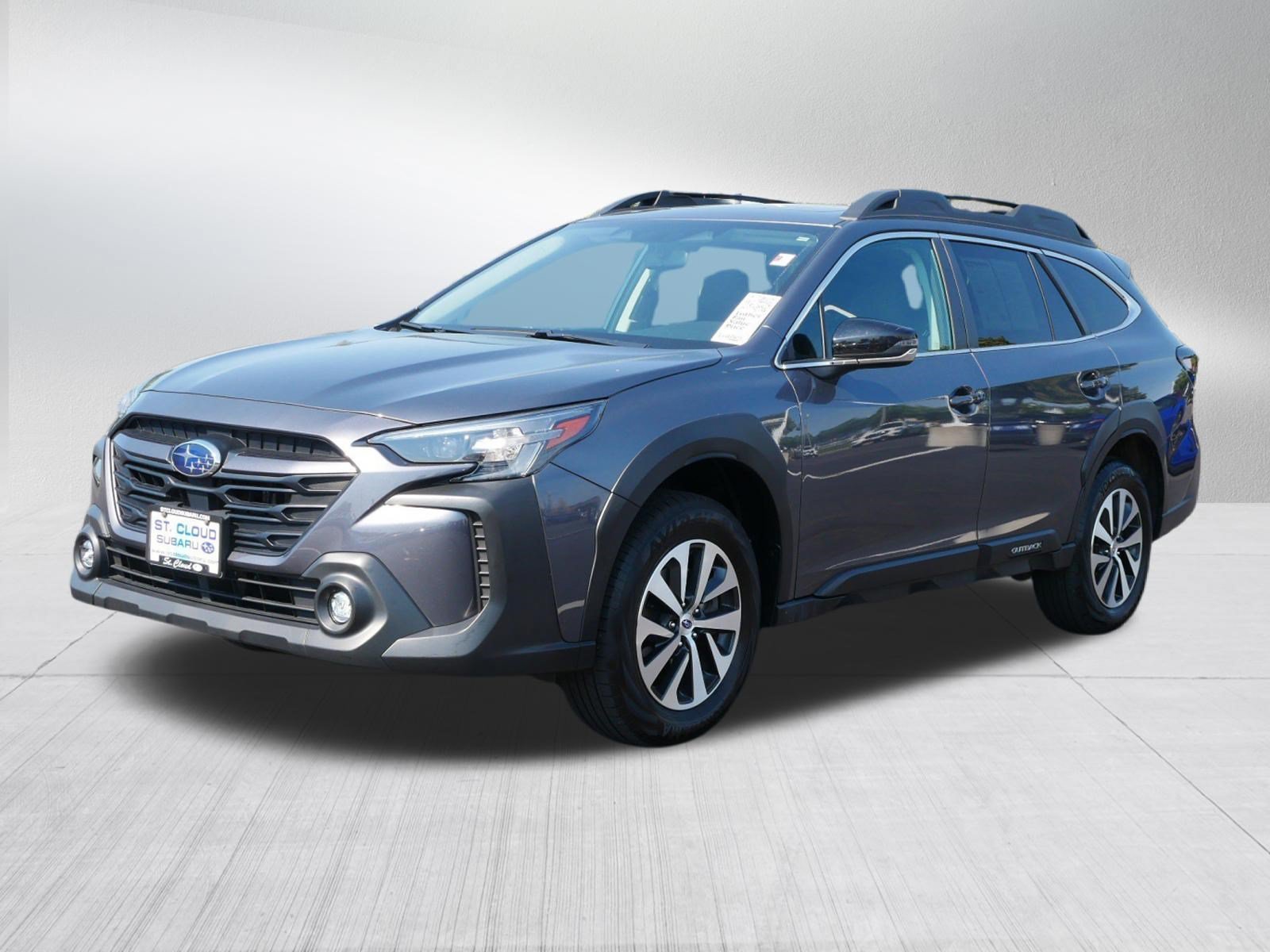 Used 2025 Magnetite Gray Metallic Subaru Premium image 3