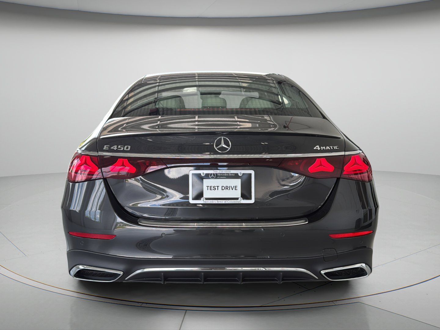 New 2026 Graphite Grey Metallic Mercedes-Benz E 450 image 4