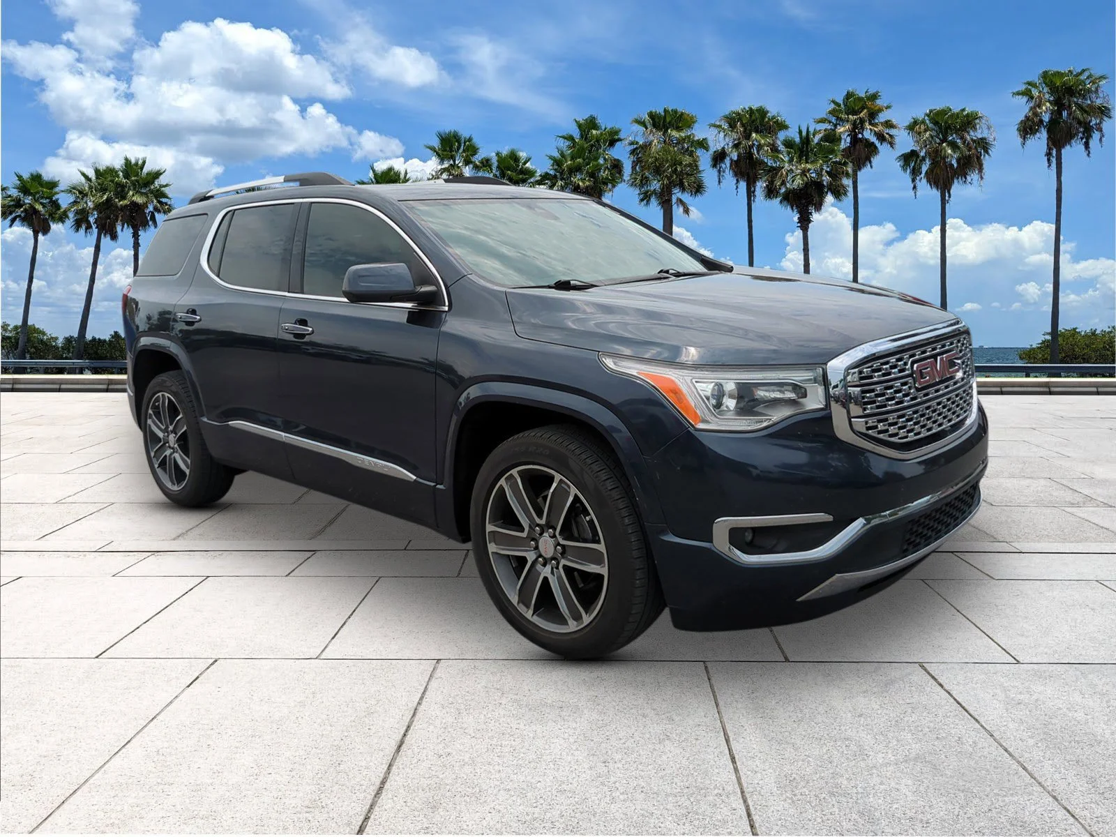 2018 GMC Acadia Denali FWD's photo