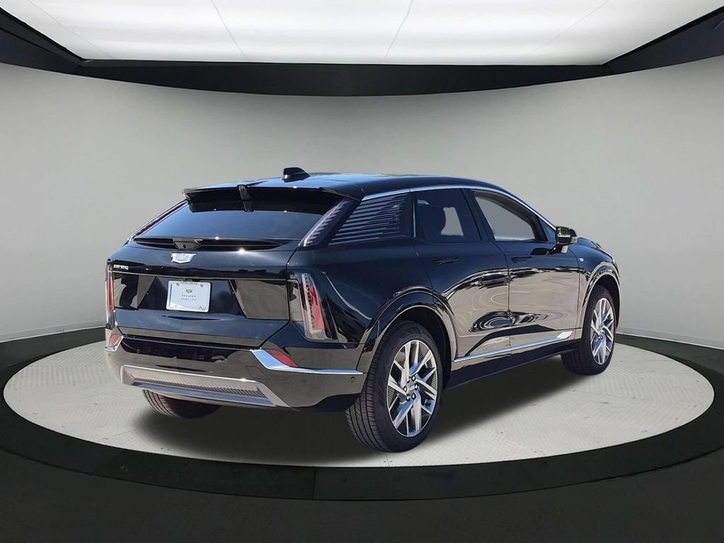 2027 Cadillac OPTIQ Luxury - Photo 5