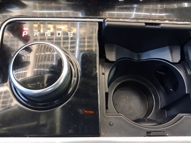 Used 2018 Black Land Rover S image 27