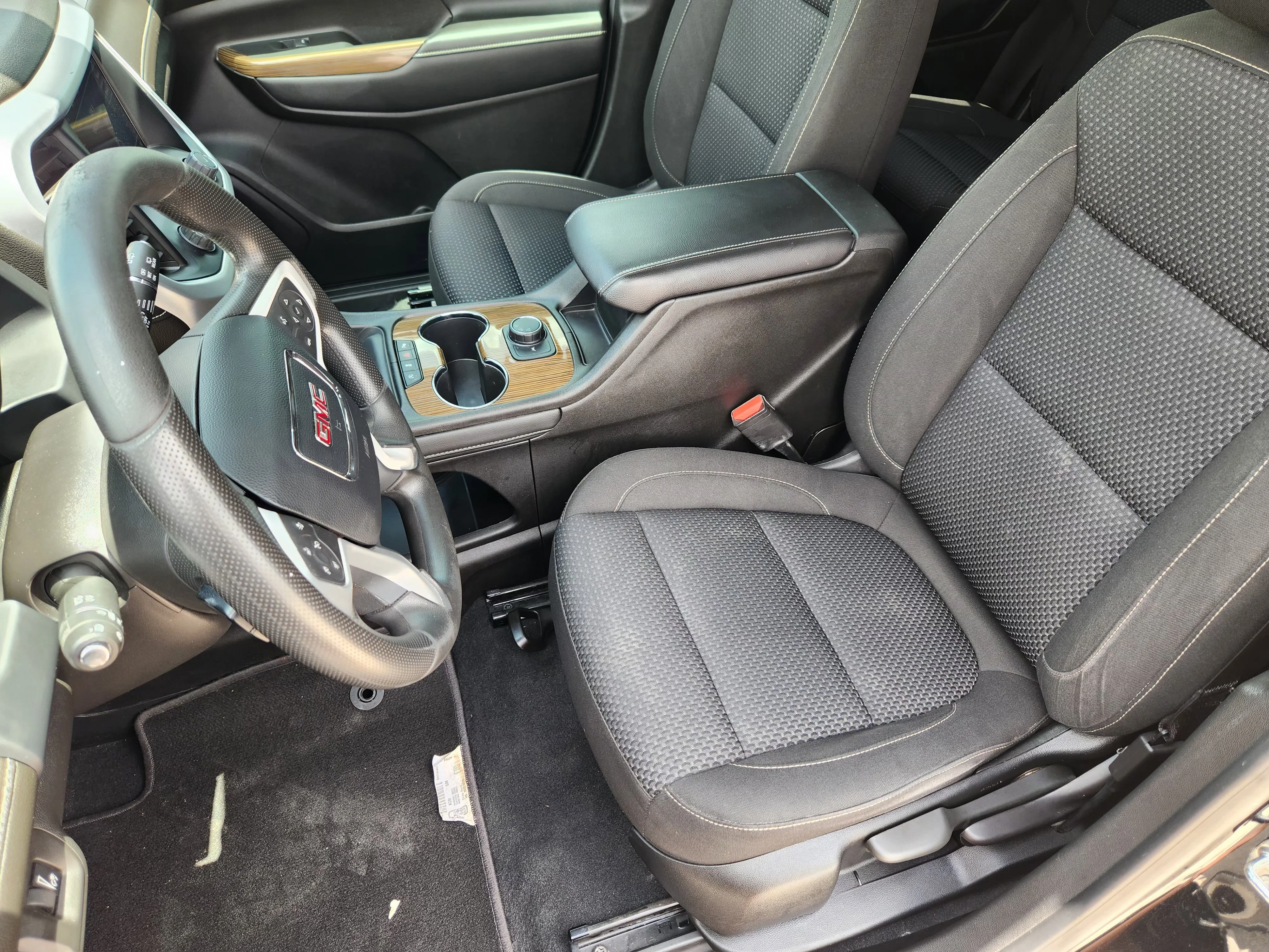 Used 2023 Ebony Twilight Metallic GMC SLE image 13