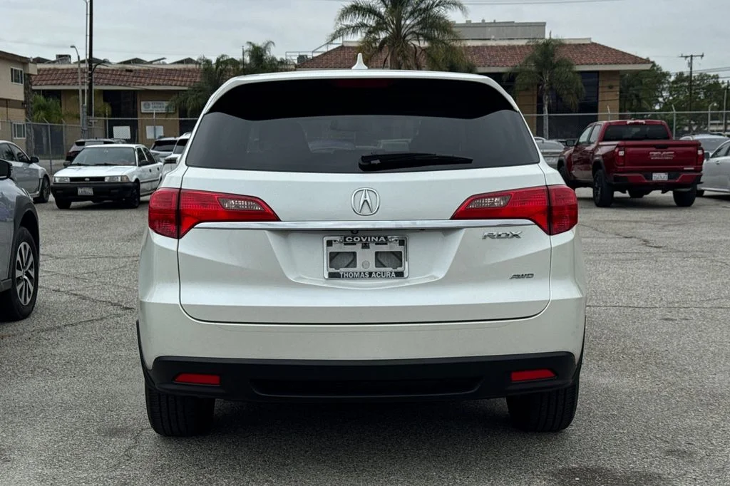 Used 2015 White Acura Technology Package image 8