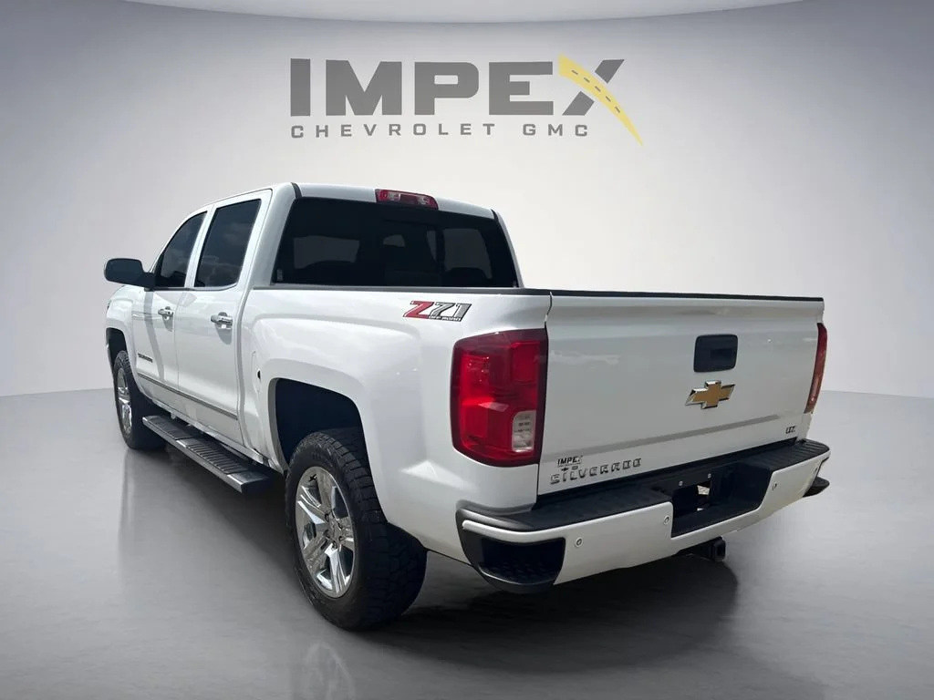 Used 2018 SUMMIT WHITE Chevrolet LTZ image 3