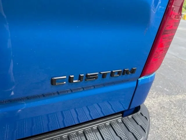 Used 2023 Glacier Blue Metallic Chevrolet Custom image 19