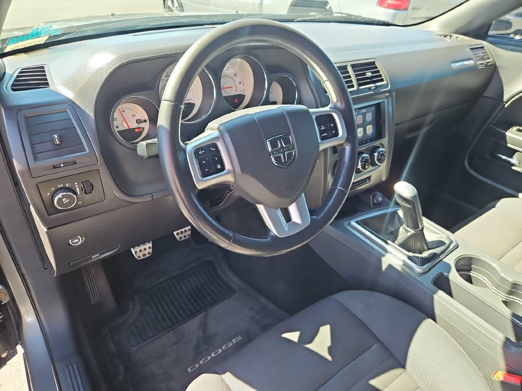 Used 2011 Gray Dodge R/T image 13