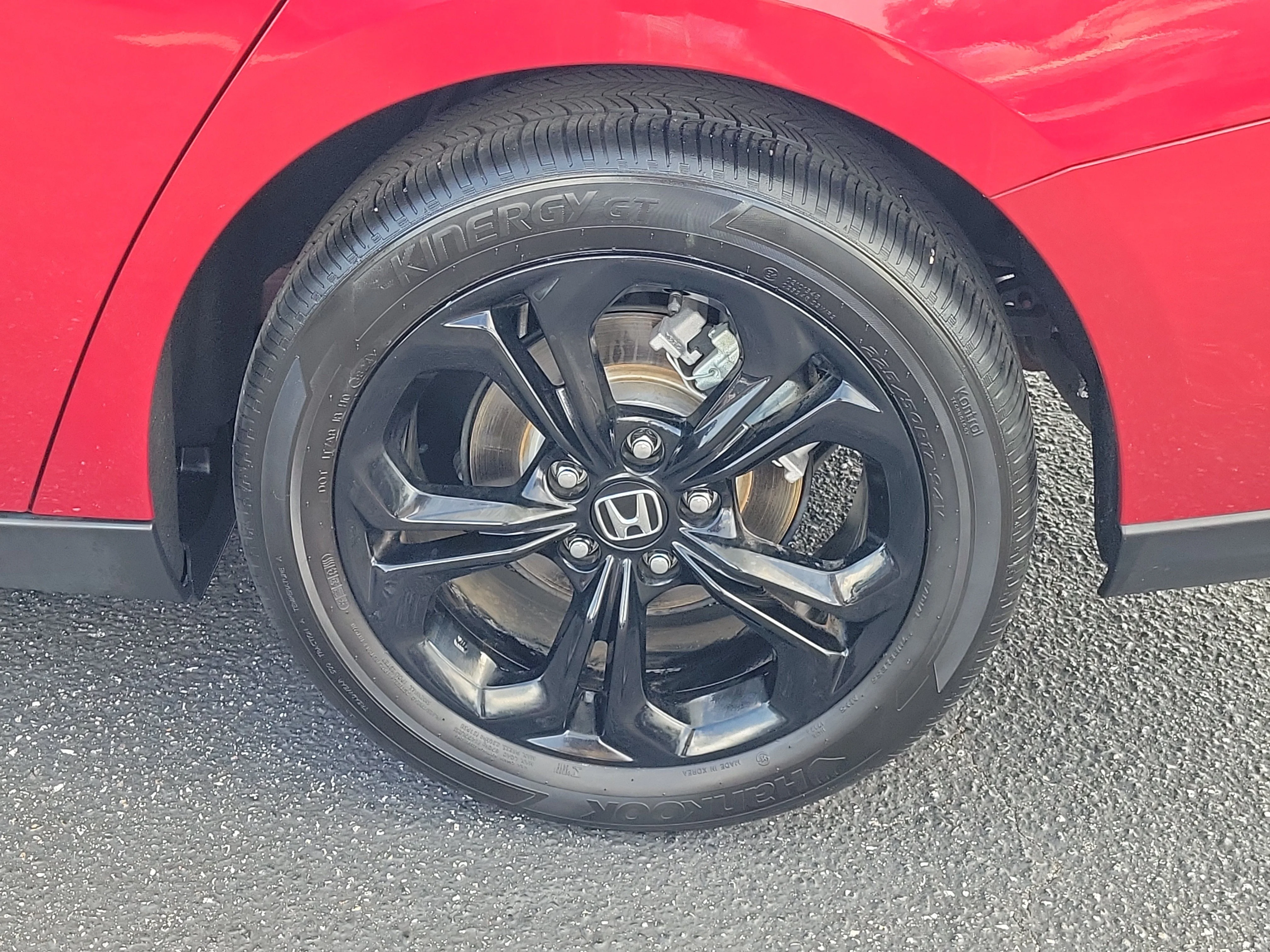 2025 Honda Accord SE - Photo 28