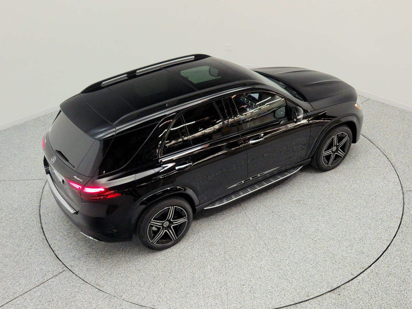 New 2026 Black Mercedes-Benz GLE 450 4MATIC® SUV image 26