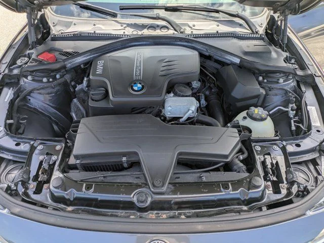 Used 2015 Mineral Gray Metallic BMW 320i xDrive image 13