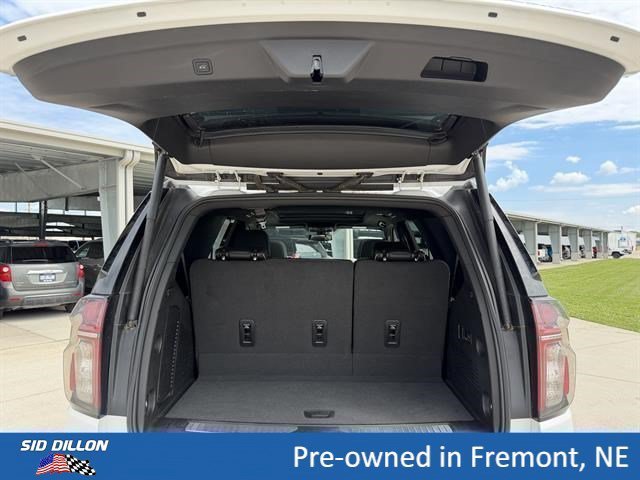Used 2022 Iridescent Pearl Tricoat Chevrolet Premier image 12