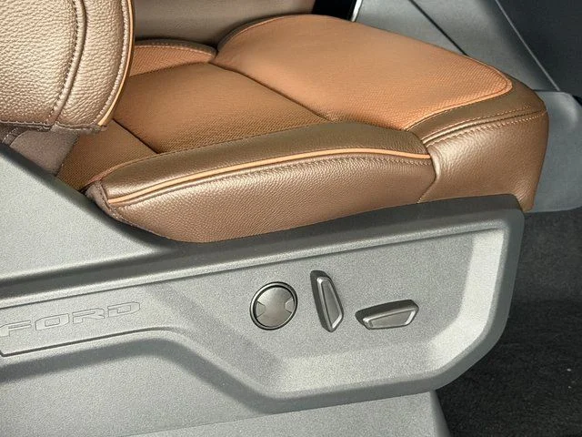 New 2026 Star White Metallic Tri-Coat Ford King Ranch image 10