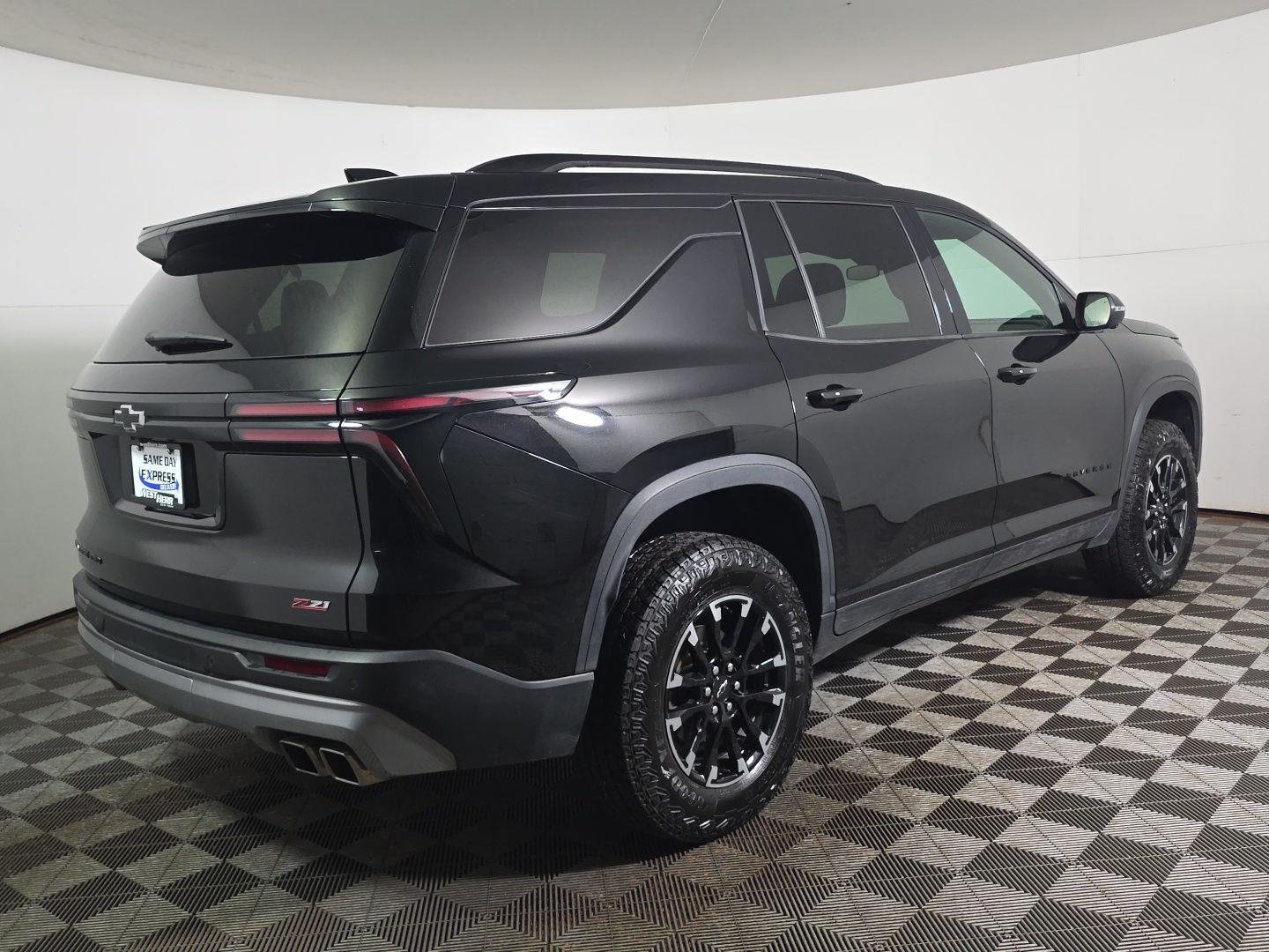 Used 2024 Mosaic Black Metallic Chevrolet AWD Z71 image 10