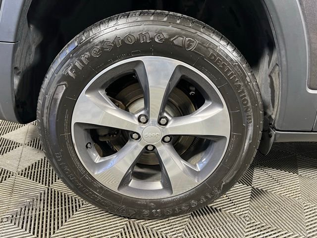 Certified Used 2019 Gray Jeep Limited image 11