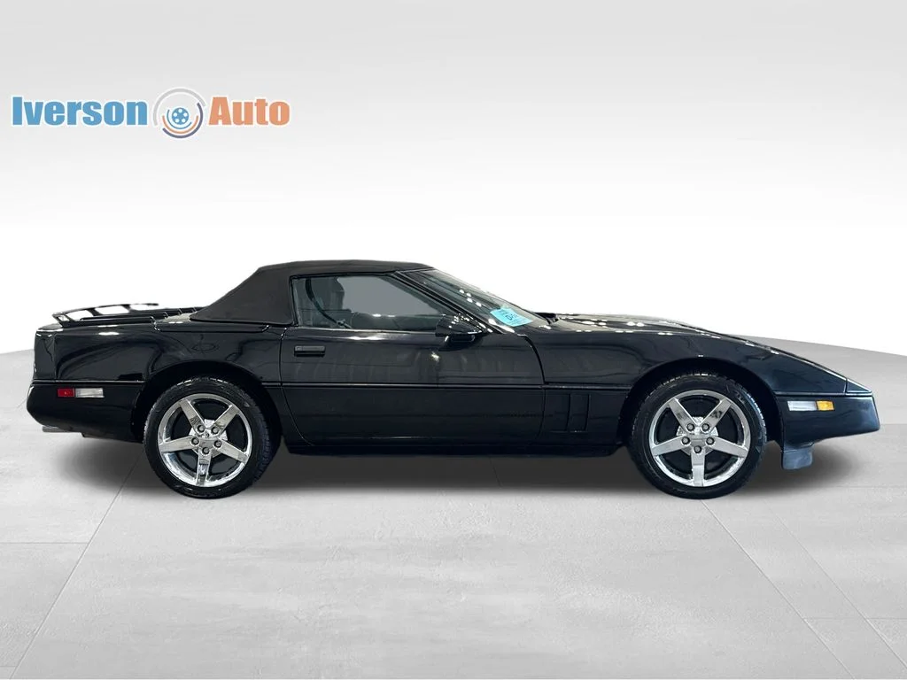 Used 1990 Black Chevrolet Base image 9