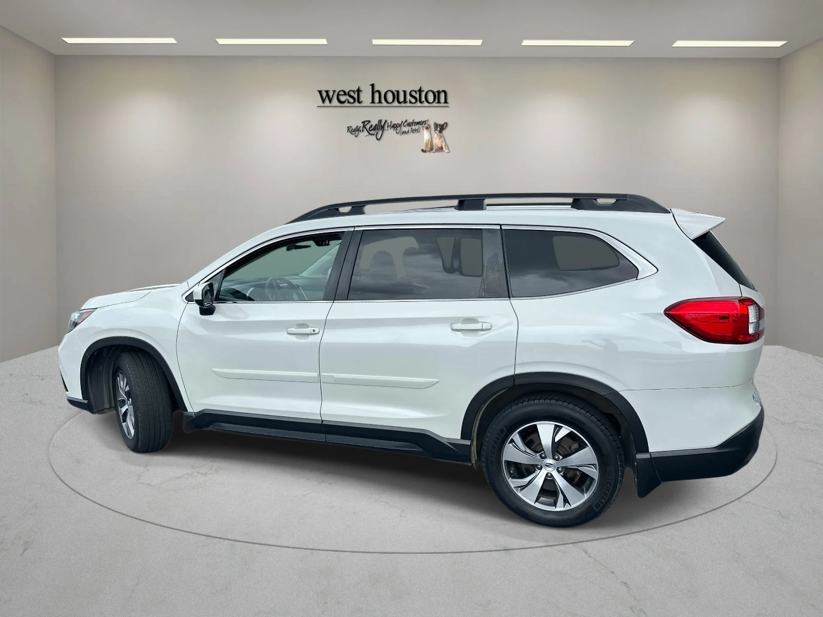 Used 2021 Crystal White Pearl Subaru Premium image 9
