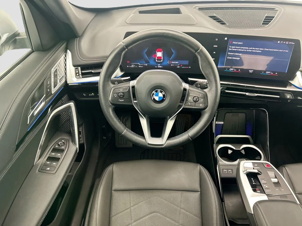 Used 2023 White BMW xDrive28i image 10