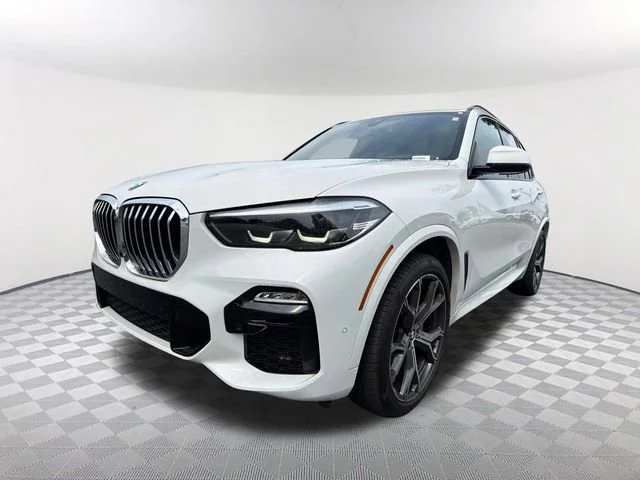Used 2021 White BMW sDrive40i image 1