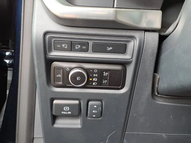 Used 2023 Blue Ford Lariat image 26