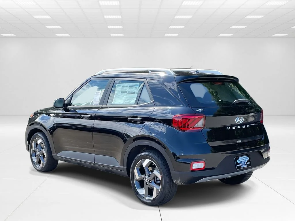 New 2026 Black Hyundai SEL image 4