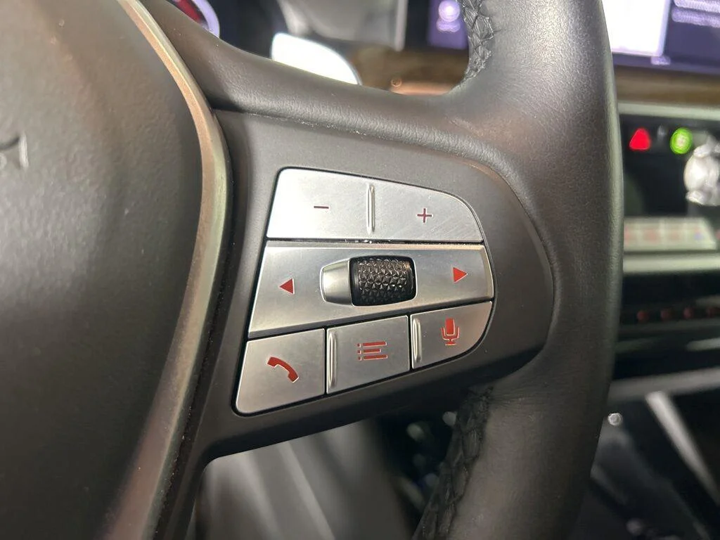 Used 2023 Aventurin Red Metallic BMW xDrive30i image 25