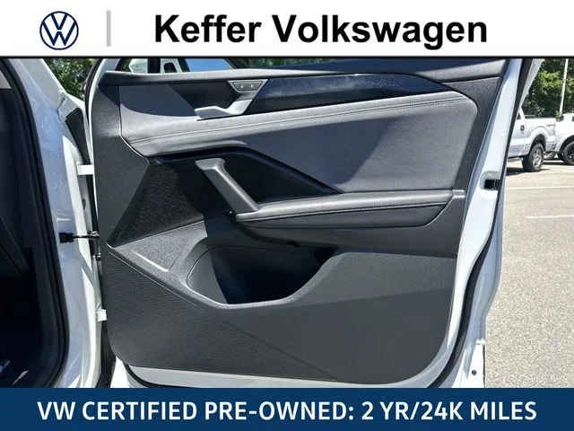 Certified Used 2025 White Volkswagen 2.0T SE image 34