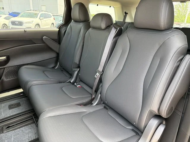 2027 Kia Carnival SX Prestige - Photo 19
