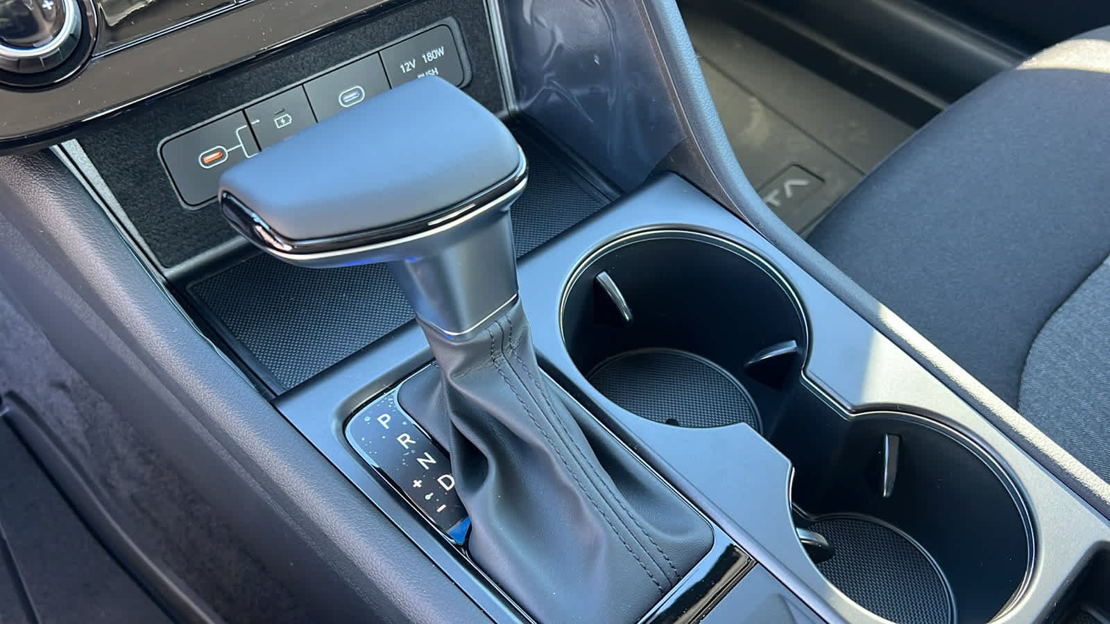 New 2026 Transmission Blue Hyundai SE image 13