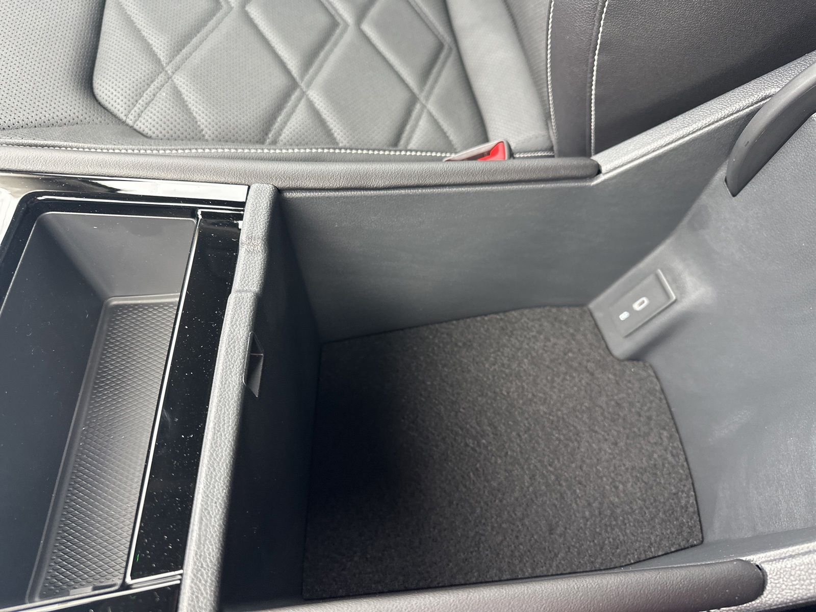 New 2026 Silver Volkswagen 2.0T SE w/Technology image 68