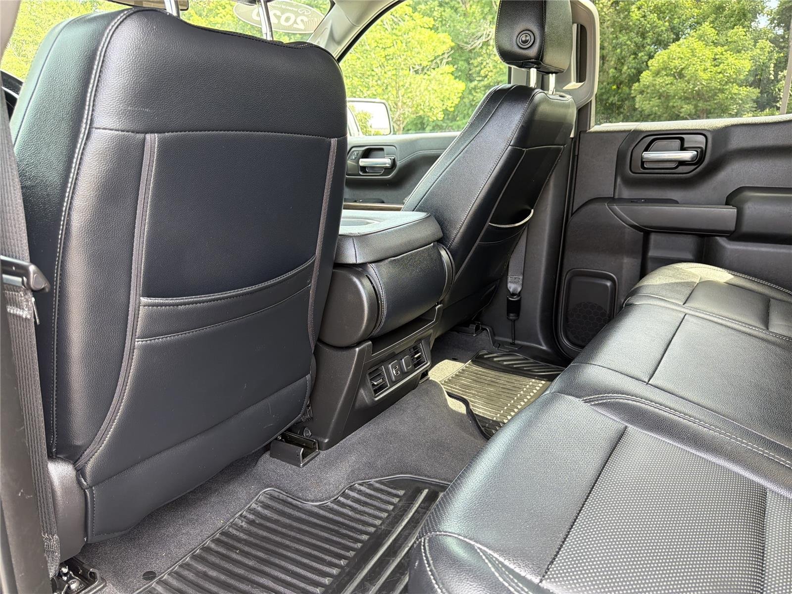 Used 2020 Iridescent Pearl Tricoat Chevrolet LT image 16