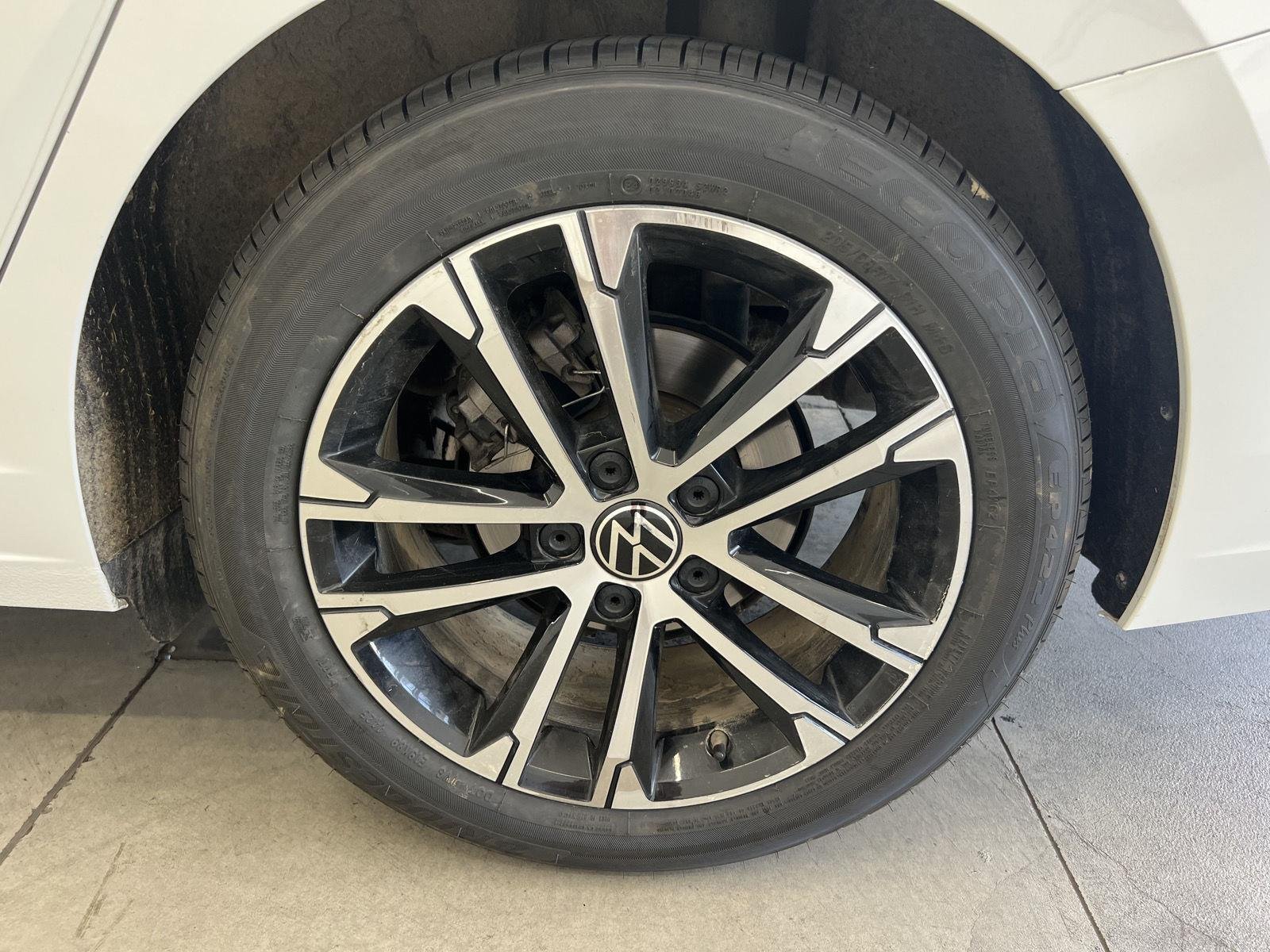 2024 Volkswagen Jetta Sport - Photo 10
