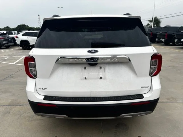 Used 2020 White Ford XLT image 5