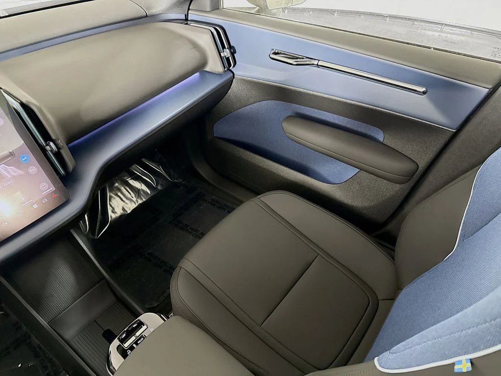 New 2026  Volvo Twin Motor Performance Plus image 23