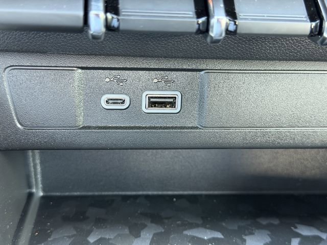 2025 Chevrolet Colorado LT - Photo 40