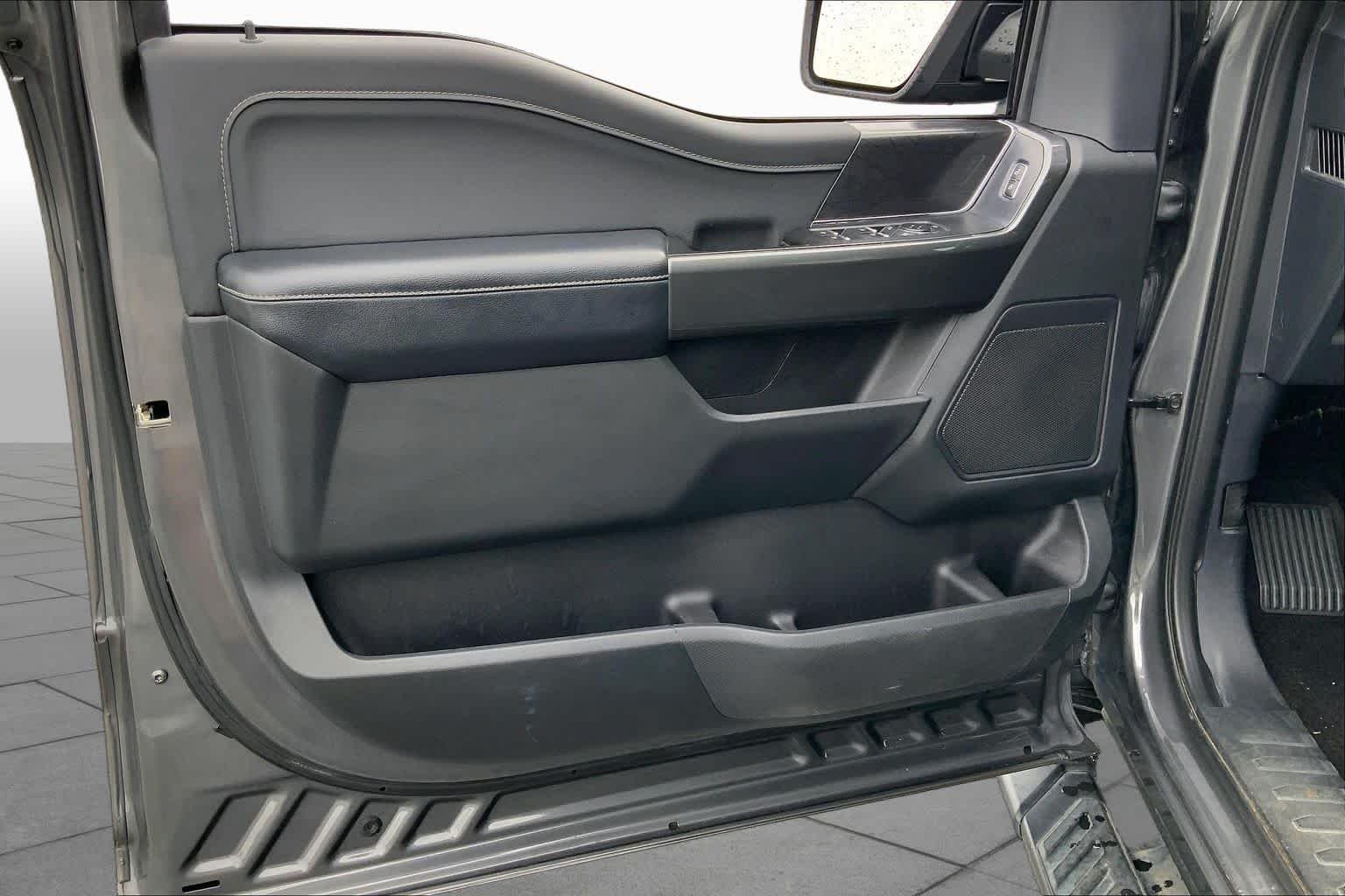 Used 2022 Carbonized Gray Metallic Ford XLT image 20