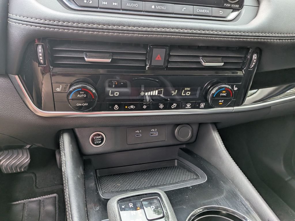Used 2023 Black Nissan SL image 18