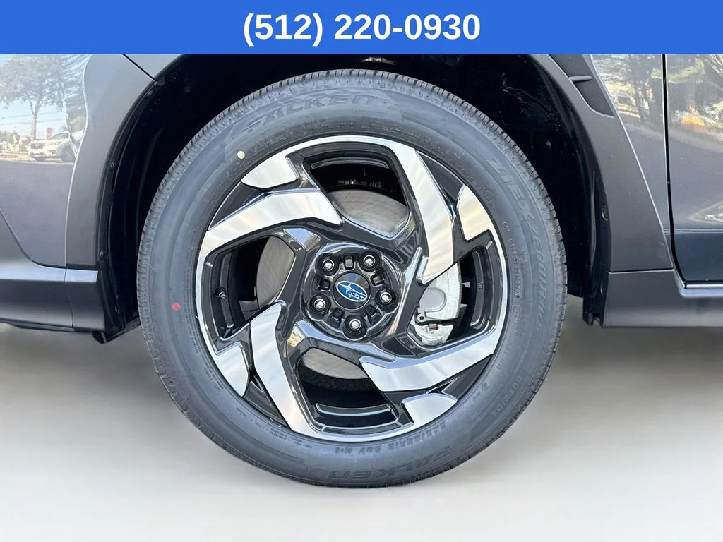 New 2026 MAGNETITE GRAY PEARL Subaru Limited Hybrid image 40