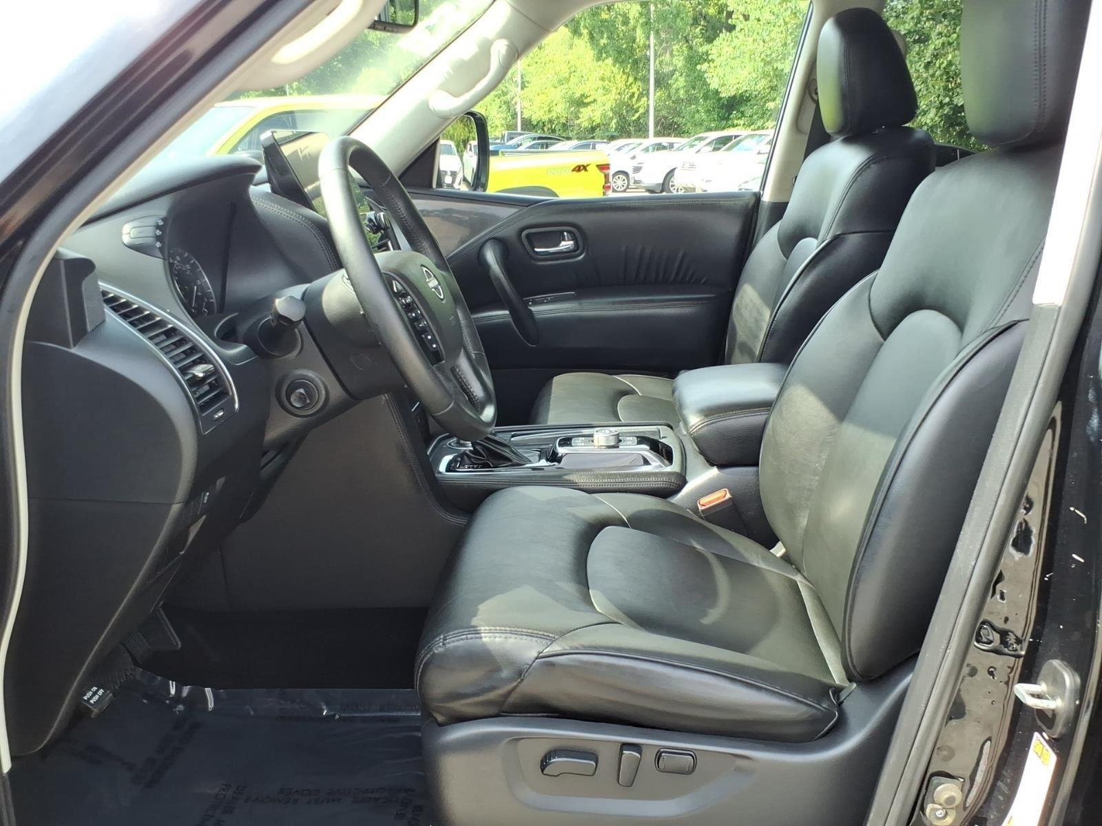 Used 2023 Super Black Nissan SV image 10