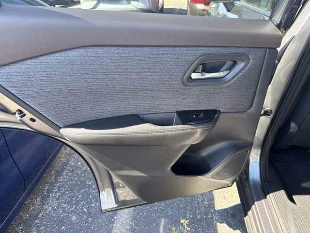 Used 2021 Gun Metallic Nissan SV image 13
