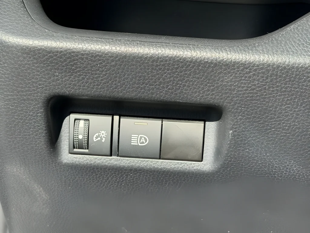 2024 Toyota RAV4 LE - Photo 12