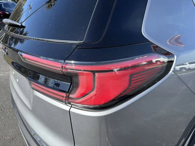 New 2026 Sterling Metallic GMC Elevation image 9