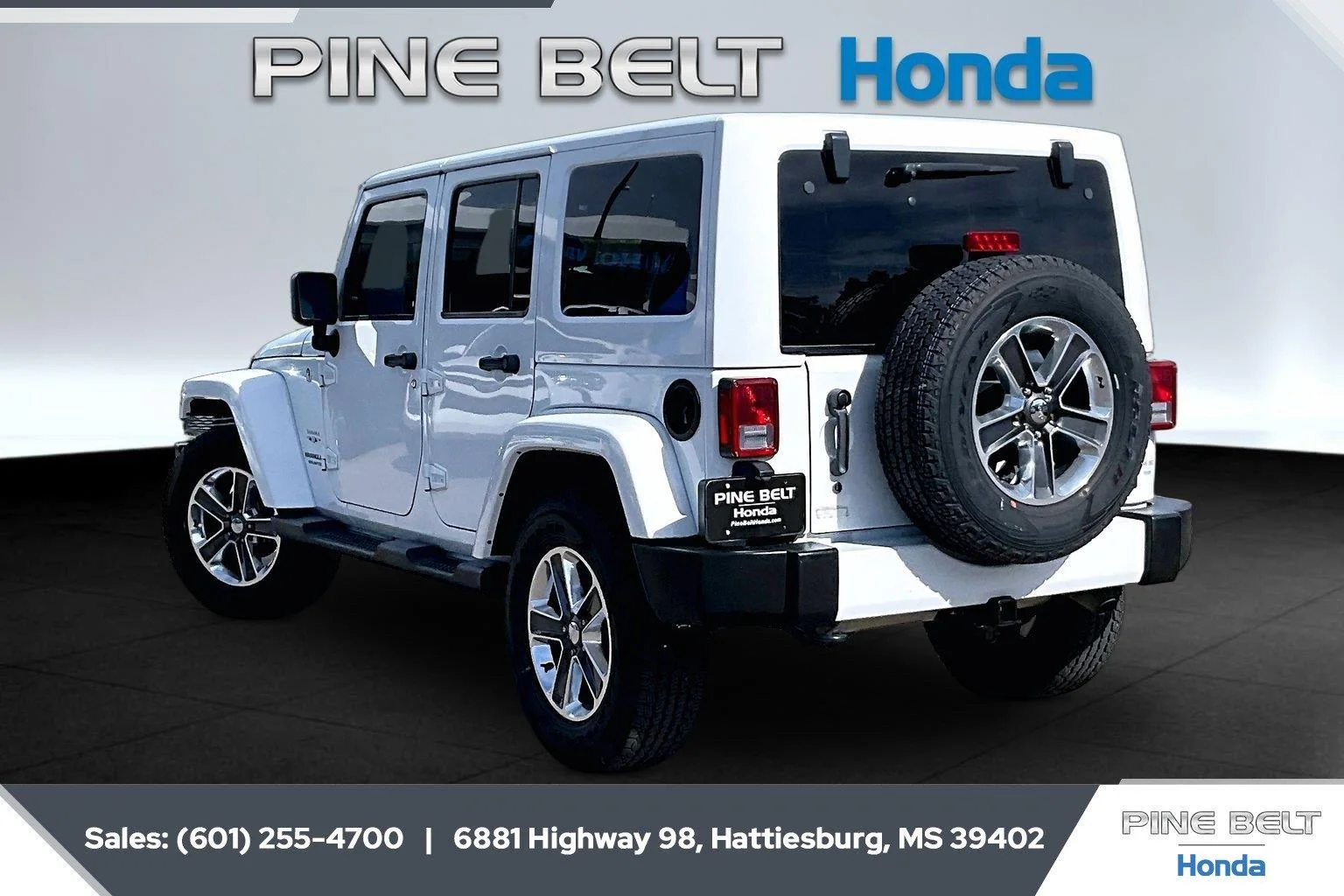 Used 2016 Bright White Clearcoat Jeep Sahara image 2