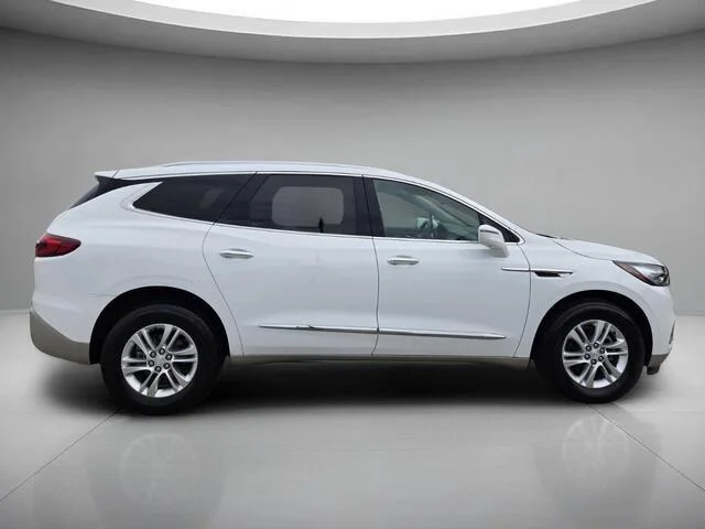 Used 2020 Summit White Buick Essence image 6