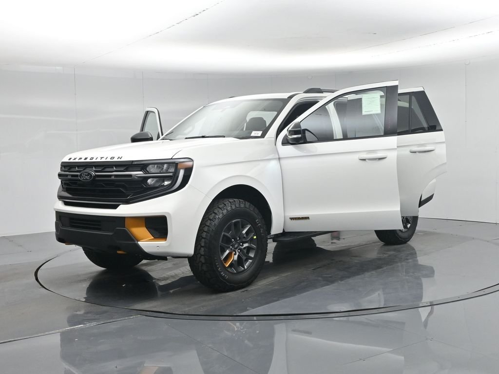 New 2026 Star White Metallic Tri-Coat Ford Tremor image 34