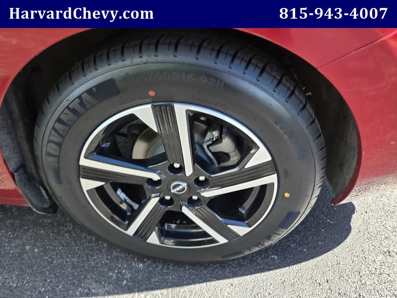 Used 2024 Red Nissan SV Xtronic CVT image 40