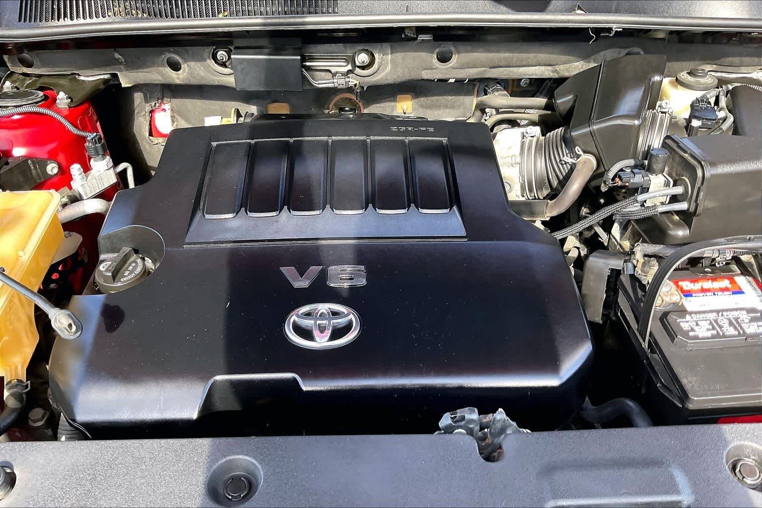 Used 2011 Barcelona Red Metallic Toyota Ltd image 29