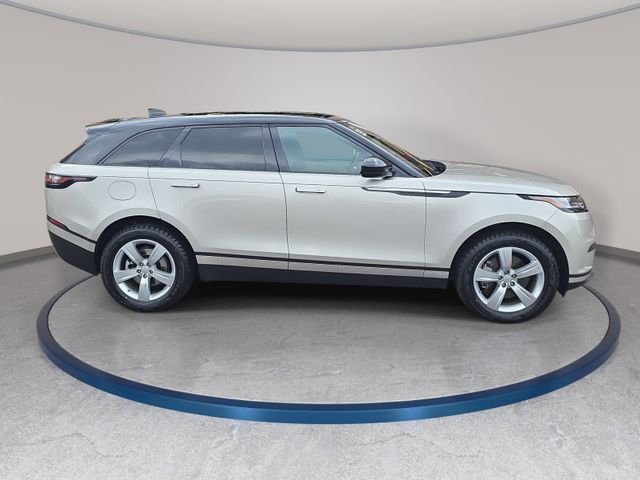 Used 2018 Silver Land Rover S image 5