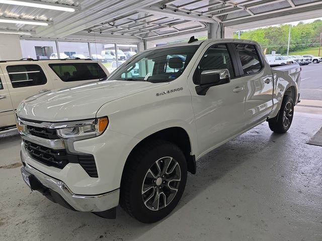 Used 2024 White Chevrolet LT image 2