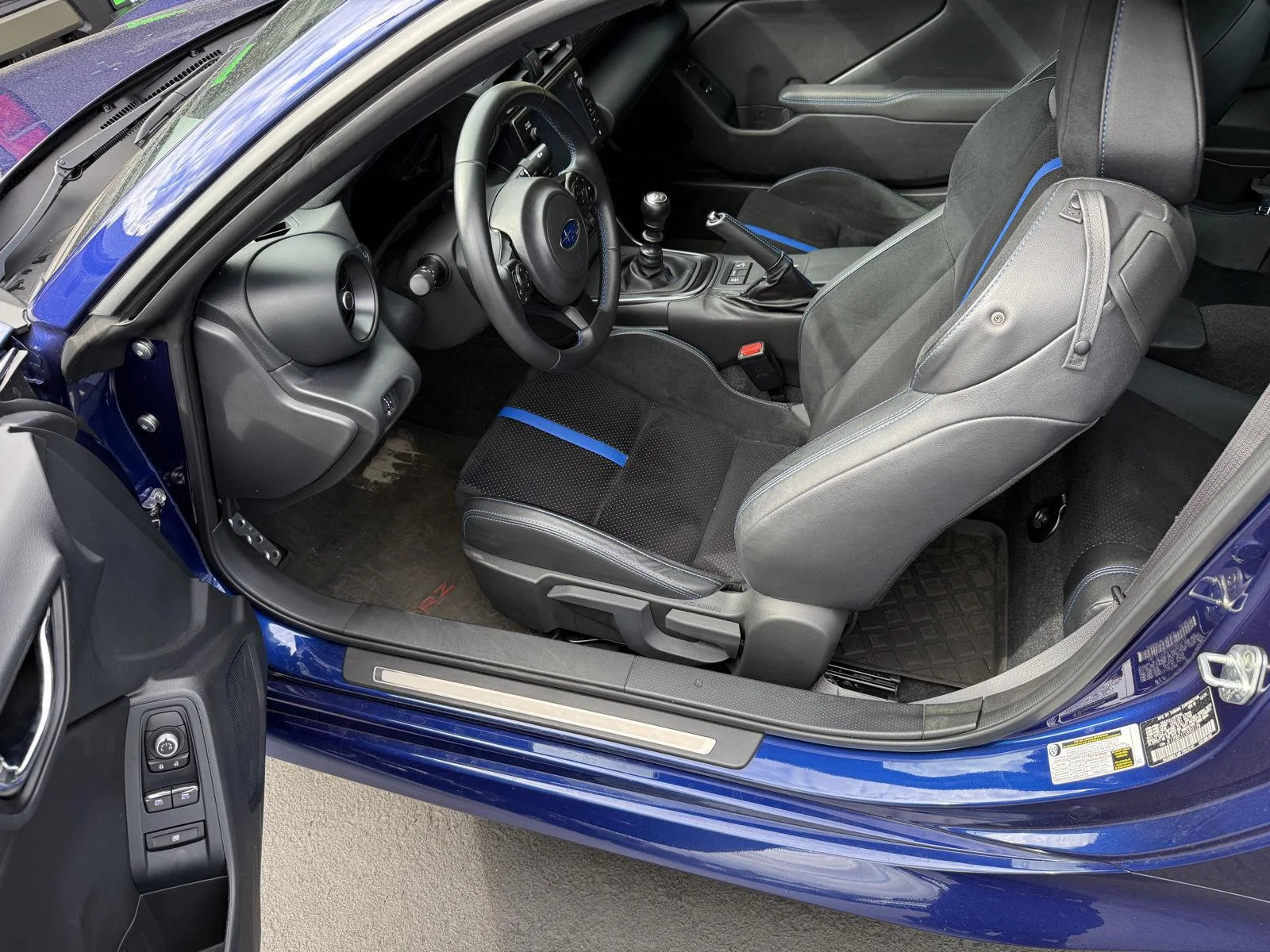 Used 2025 Sapphire Blue Pearl Subaru tS image 8