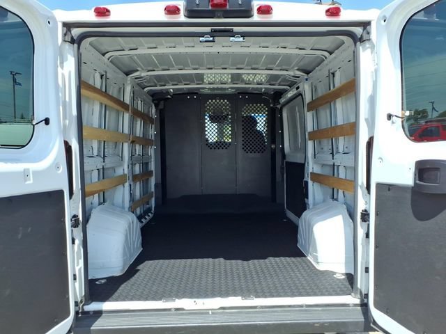 Used 2025  Ram Tradesman image 7